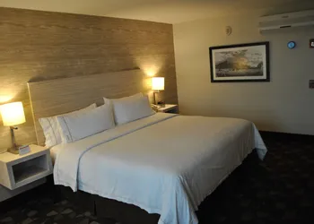 Holiday Inn Express Toluca by IHG hotel thumbnail 4