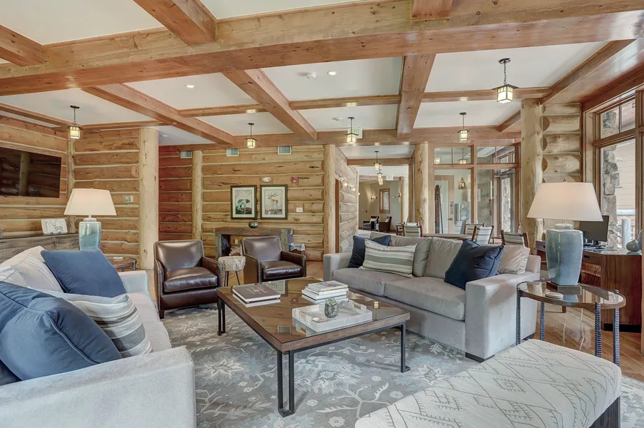 Bachelor Gulch Village hotel detail image 2