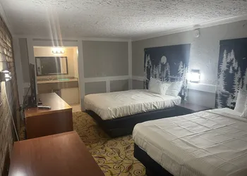 Stratford House Inn Branson hotel thumbnail 6