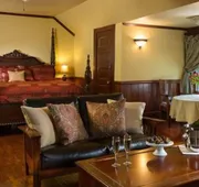 Hilltop Manor Bed and Breakfast hotel detail image 4