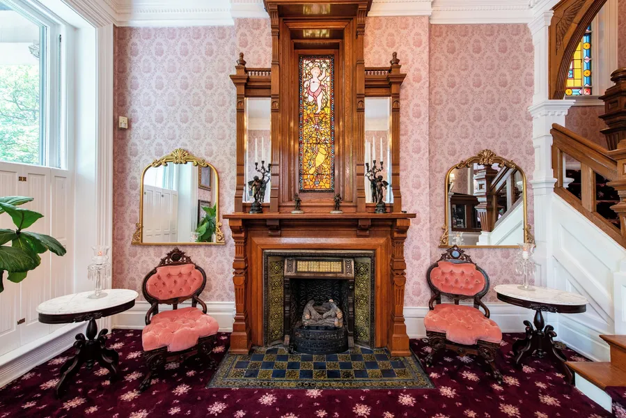 Central Park Bed & Breakfast hotel detail image 2