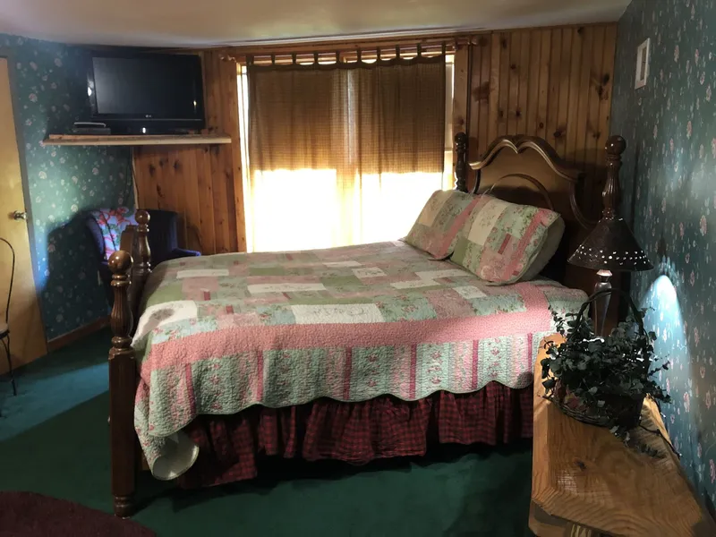 Smokies Bed and Breakfast hotel detail image 6
