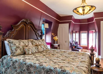 The Bevin House Bed & Breakfast hotel thumbnail 3