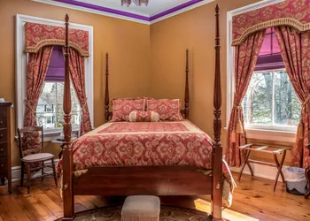 The Bevin House Bed & Breakfast hotel thumbnail 7