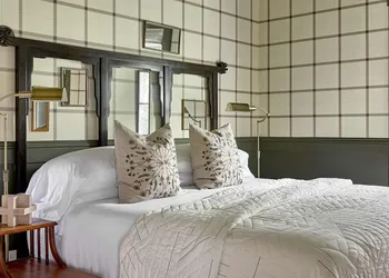 Blind Tiger Burlington hotel thumbnail 7