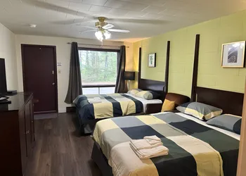 Auberge Pique-Nique hotel thumbnail 8