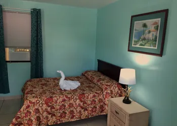 Skylark Motel hotel thumbnail 3