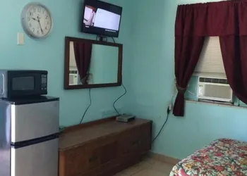 Skylark Motel hotel thumbnail 6