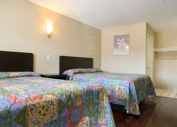 Covina Motel hotel thumbnail 2