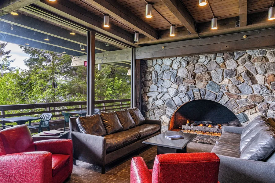 Glacier Bay Lodge hotel detail image 2