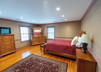 Howard's Creek Inn hotel thumbnail 2