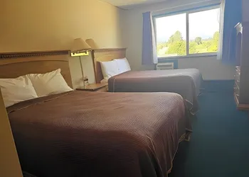 Ocean Marina Hotel hotel thumbnail 3