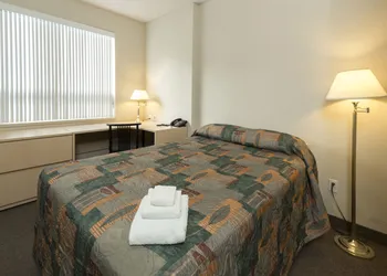 Residence & Conference Centre - Oshawa hotel thumbnail 3