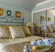 Crystal's View Bed & Breakfast hotel detail image 4