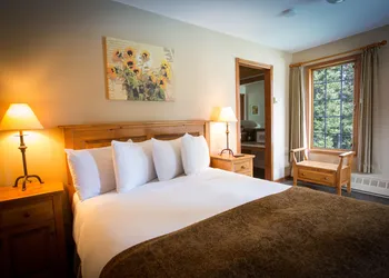 Paradise Lodge & Bungalows hotel thumbnail 4