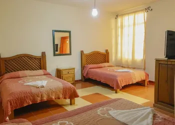Mesón de los Ángeles hotel thumbnail 7