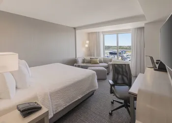 Courtyard by Marriott Halifax Dartmouth hotel thumbnail 8