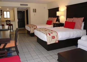 Special Offer, Unbeatable Location - 2BR Suite hotel thumbnail 4
