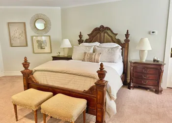 Peacock Place hotel thumbnail 5