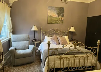 Abbey House Inn hotel thumbnail 3
