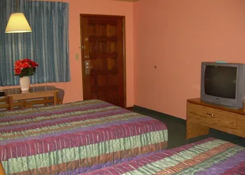 83 Motel hotel thumbnail 7
