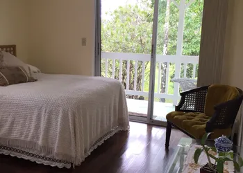 Lava Tree Tropic Inn hotel thumbnail 4