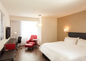 Fiesta Inn Express Monterrey Centro hotel thumbnail 5