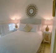 Narragansett House hotel detail image 4