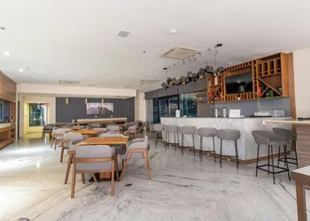 SJ Grand Hotel Monterrey hotel thumbnail 3