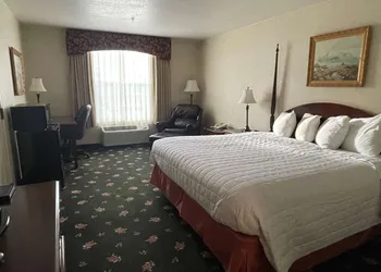 Surestay Hotel By Best Western Eureka hotel thumbnail 6