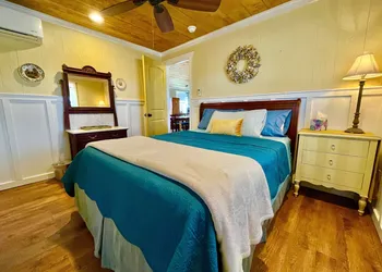 The Alexander at Creek Road hotel thumbnail 6