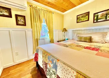 The Alexander at Creek Road hotel thumbnail 7