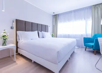 NH Puebla Finsa hotel thumbnail 6