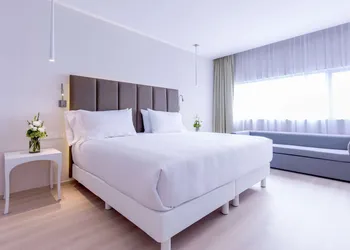 NH Puebla Finsa hotel thumbnail 7