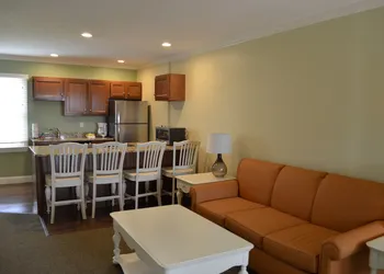 InnSeason Resorts HarborWalk hotel thumbnail 3