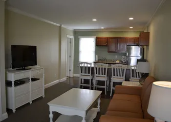 InnSeason Resorts HarborWalk hotel thumbnail 4