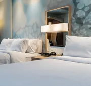 Courtyard by Marriott Burlington hotel detail image 3