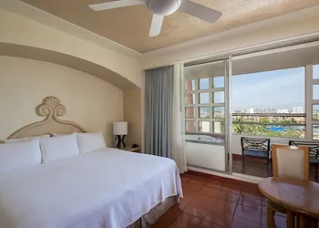 Club Regina Puerto Vallarta hotel thumbnail 4