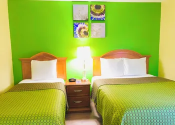 Classic Suites hotel thumbnail 3