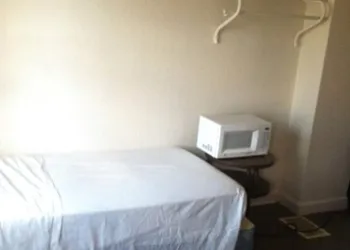 Airport Lodge hotel thumbnail 6