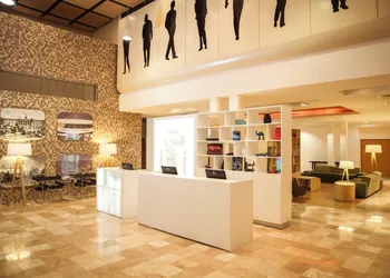 Fiesta Inn Monterrey Fundidora hotel thumbnail 3