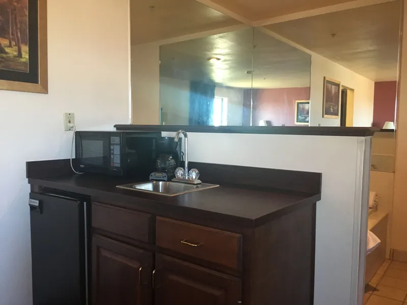 Derby Inn & Suites hotel detail image 2