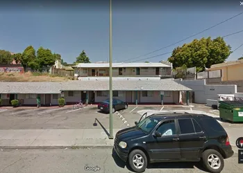 Commodore motel hotel thumbnail 5