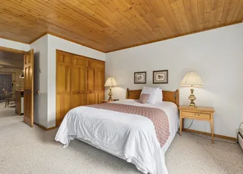 The Lodges at Breezy Point hotel thumbnail 4