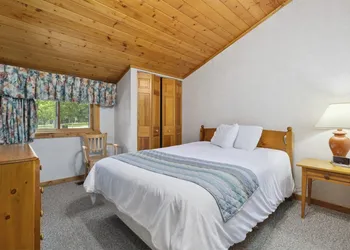 The Lodges at Breezy Point hotel thumbnail 5