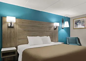 Quality Inn & Suites Vidalia hotel thumbnail 3