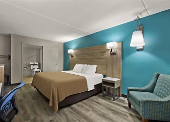 Quality Inn & Suites Vidalia hotel thumbnail 4