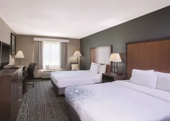 La Quinta Inn by Wyndham Richmond South hotel thumbnail 5