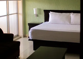 Hotel Mirage hotel thumbnail 8