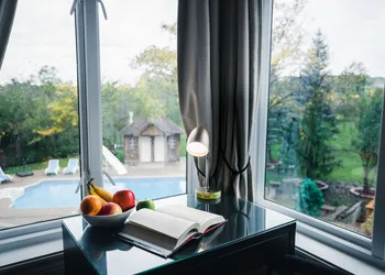 Newton Villa hotel thumbnail 4